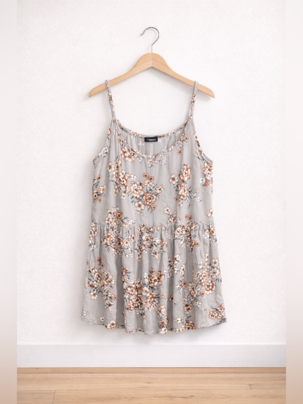 Floral Spaghetti Strap Tank Top Flowy Spring Summer Cami Lightweight Size 00